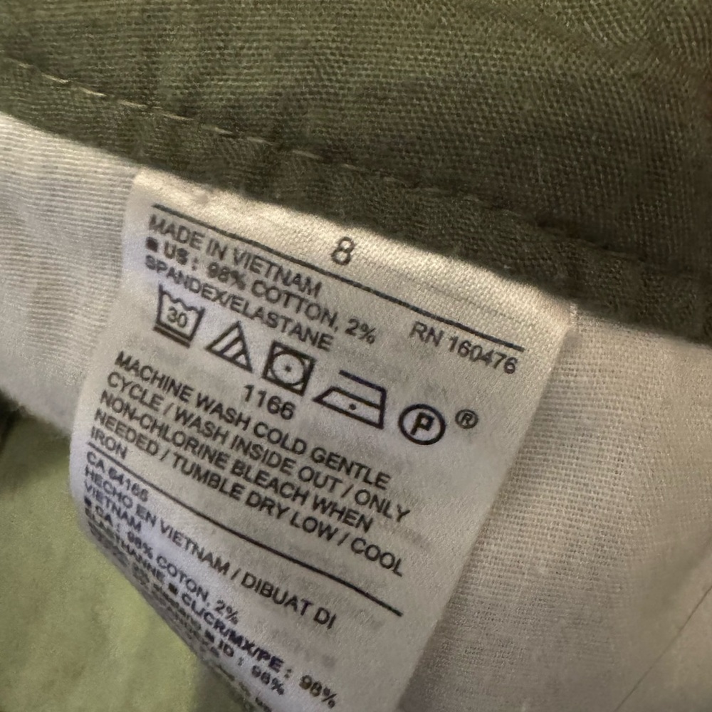 Old Navy Women's Camouflage Shorts - Olive Green & Gray - Picture 2 of 4
